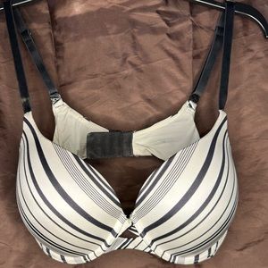 Victoria Secret Stripped Perfect coverage bra
